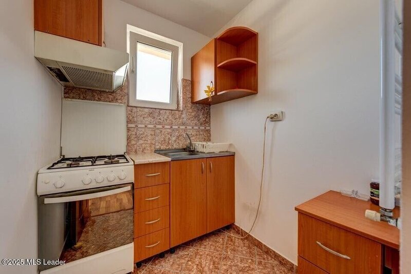 Garsoniera spatioasa, strada curata si linistita in cartierul Rahova